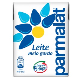 Leite UHT Parmalat Meio Gordo 27x200ml